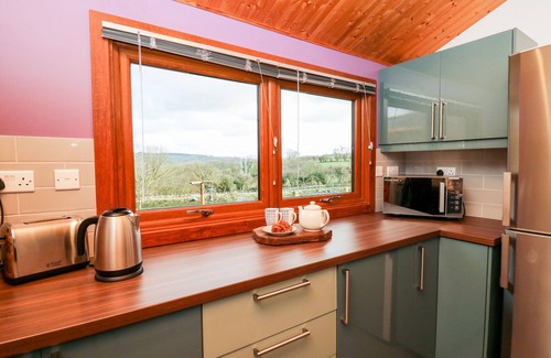 Tan-y-groes Cottage | Y CABAN GLAS, pet friendly, character holiday cottage in Brynhoffnant