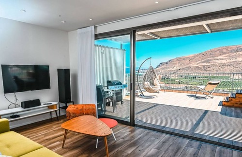 Migdal House | YalaRent Magdala Resort - Luxury Suites with Pool or Jacuzzi with Sea View