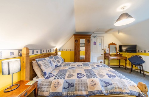 Taunton Bed & Breakfast | Yallands Farmhouse