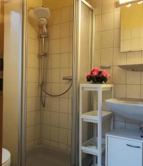 Hollern House | Yanni Häuschen