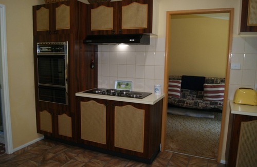 Lidster Cottage | " Yarrindi " Garden Cottage