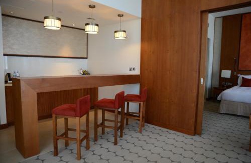 Abu Dhabi Resort | Yas Plaza Marina by IHG