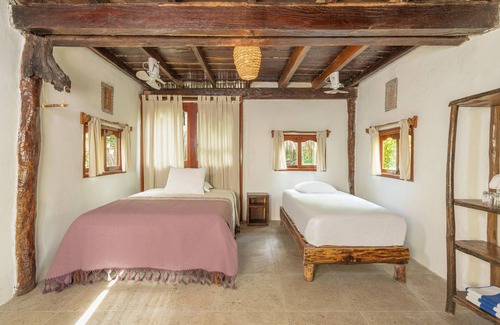 Zona Hotelera Cabin | Yaxchen Tulum Cabañas & Cenote