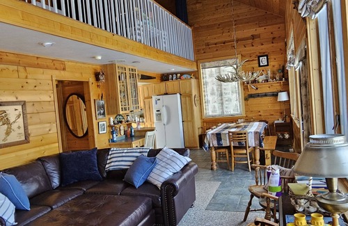 Crosslake Cabin | ~Year Round Lake Cabin w/HOT TUB - On The Whitefish Chain!~