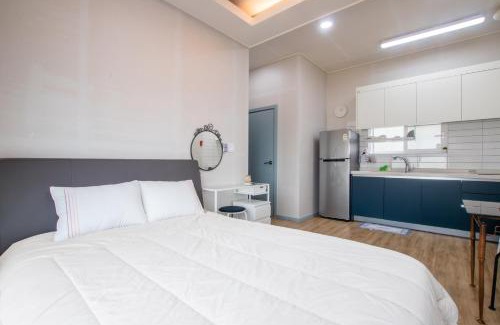 Yeosu House | Yeosu Geumodo Geumo Island Pension