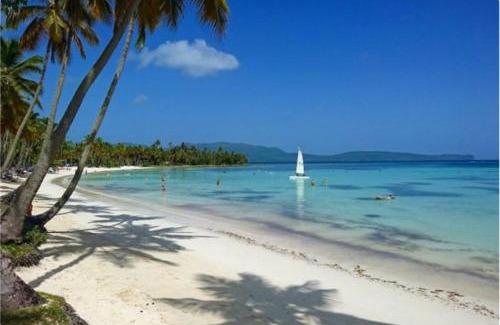 Las Galeras Hotel | Yes Papa! Rooms only 100m from the beach!