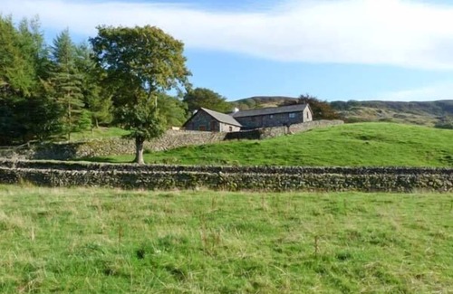 Broughton Mills Cottage | YEW TREE COTTAGE, pet friendly, luxury holiday cottage in Torver
