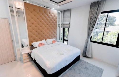 Wang Phinphat House | Ying Yang House Sawankhalok
