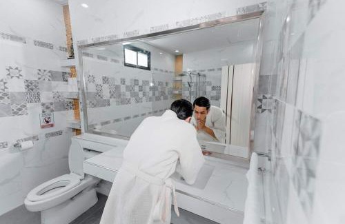 Wang Phinphat House | Ying Yang House Sawankhalok