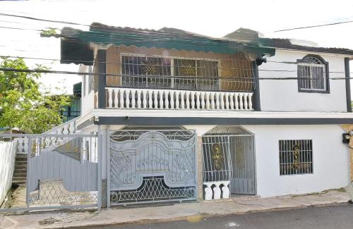 Bayaguana House | Yolanda's house