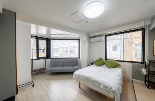 Higashishinsaibashi Apartment | Yoneyama 2F