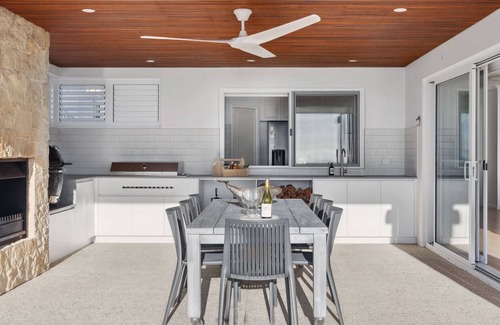 Peppermint Grove Beach House | Yoondoordo Beach House