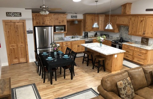 Midpines House | Yosemite Lilac~Private~Quiet~Star Gazing~Non-smokers/vapers~No animals