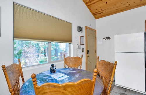 Yosemite West Cabin | Yosemite Woods - Charming Upper Unit in Ynp!