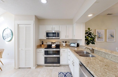 Palmetto Dunes Villa | You are going to love this completely remodeled villa!