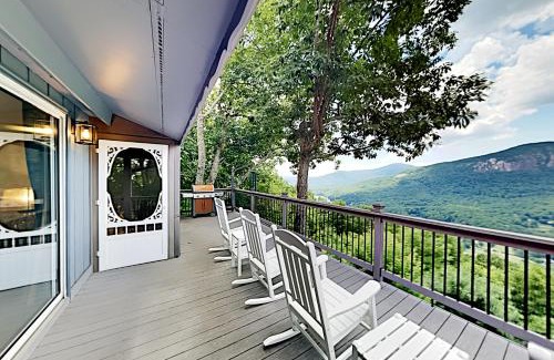 Lake Lure House | Young's Mountain Hideaway