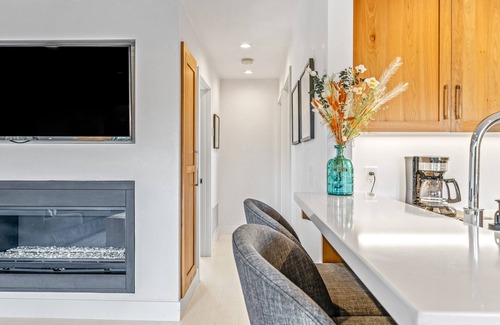 Seaside Cottage | Your Dream Seaside Vacation! Charming 2 BDR Home