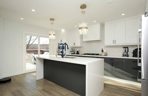 Aurora House | Your Dream Stay– Luxury Duplex 3BR Detached House in Prime Location