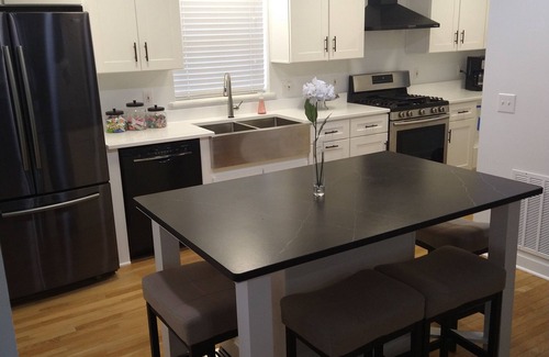 Detroit - Shoreway House | YOUR FAMILY FRIENDLY HOME IN CLEVELAND