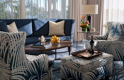 San Diego Hotel | Your Gateway to San Diego's Delights! Unit w/Kitchen, Pool, Tennis Court!