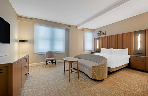 Downtown Tampa Hotel | Your Gateway to Sunshine and Adventure! Historic Luxury