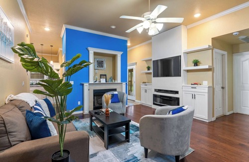 Lowell House | Your Home Away from Home