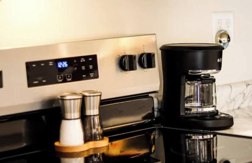 Willmar Apartment | YOUR HOME-pooltable-playset-sauna