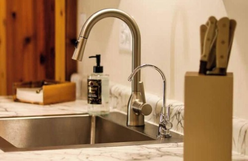 Willmar Apartment | YOUR HOME-pooltable-playset-sauna