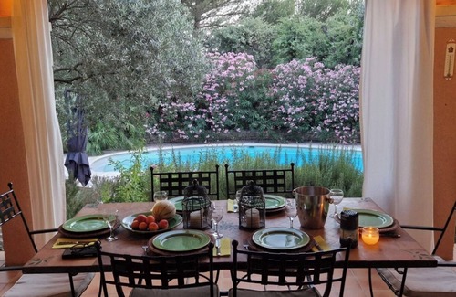 Malemort-du-Comtat Villa | Your little paradise in Provence, quiet and intimate. Heated swimming pool.