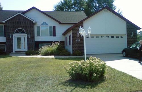 Chesterton Apartment | Your Midwest Dunes Vacation Tri-State Paradise!