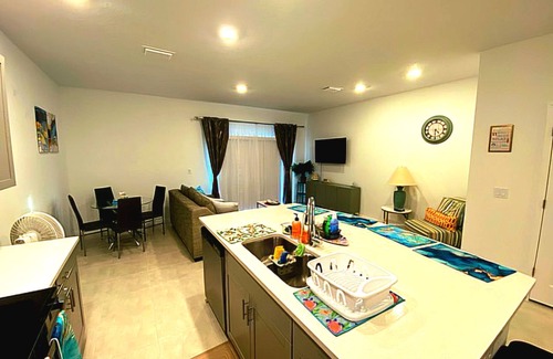 Laurel House | Your New Vacation Place in Fantastic Nokomis Charming 3-bedroom townhome AC/WIFI