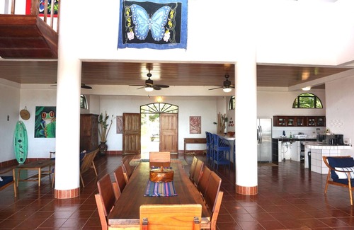 Savegre House | Your own house in the jungle, 5 minutes from the beach!