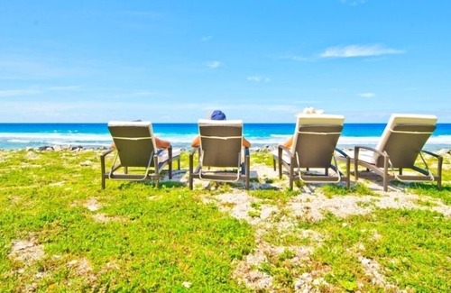 Kiikii Tapere House | Your own ocean front bach