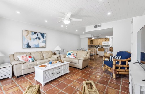 Fort Pierce House | Your Perfect Vacation Townhome Just Steps from the Sand! - Full Amenities
