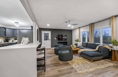 Oswego House | Your Unique Stay by the Tracks | LCP Collection