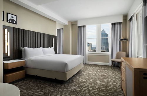 Downtown Tampa Hotel | Your Urban Sanctuary: Unwind in Style in Downtown Tampa- 2 Rooms