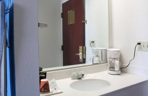 Mount Vernon House | You’re Home Away From Home! Stay Minutes from College Avenue Historic District