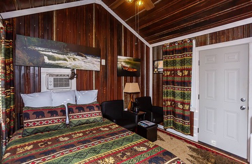 Benton Hotel | Yowie Cabin