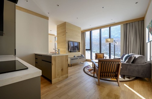 Akaigawa Hotel | Yu Kiroro