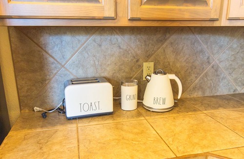 Las Cruces House | Yucca House | Views, Jetted Bath, Central Retreat