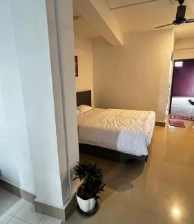 Imphal House | Yummy land guest house