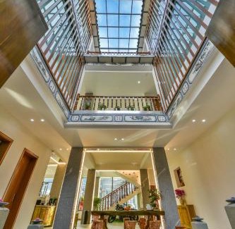 Dali Town House | Yunshuo Dali Light luxury Guesthouse