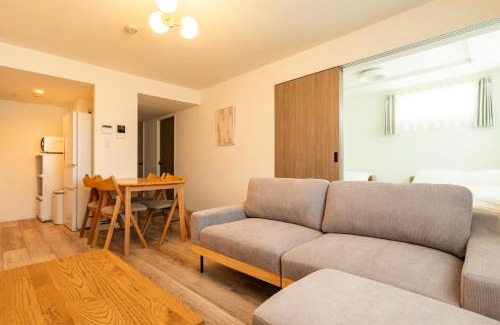 Chuo-ku Apartment | Yuuzen N11 Condominium 新築 市場まで徒歩すぐ 駐車場完備