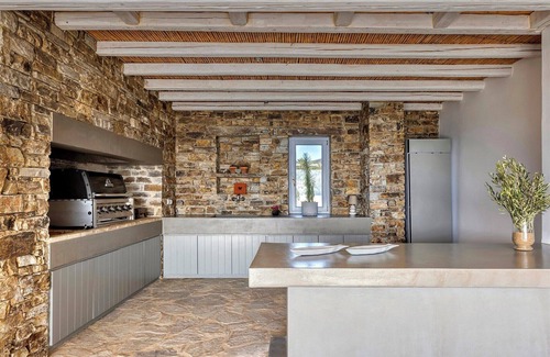 Antiparos Villa | Yvoni - Nine Bedroom Villa, Sleeps 18