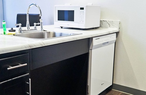 St. Robert Hotel | Z Loft Extended Stay Hotel