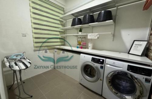 Kuching House | Zayyan Guesthouse