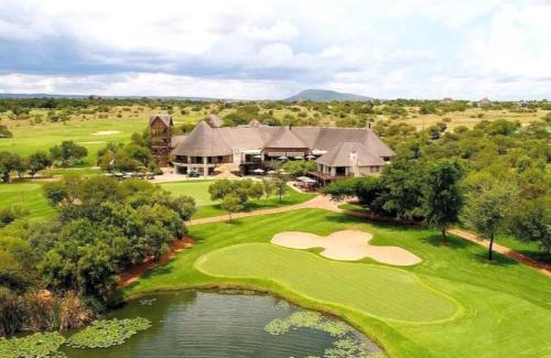 Leeupoort Villa | Zebula Golf and Wildlife Estate - Nagapie 12 Pax- Moi Signature Luxury villa
