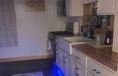 West Enfield House | Zen Den Vibes