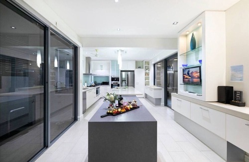 Bayview House | ZenLux Infinity 4BR-Private Pool