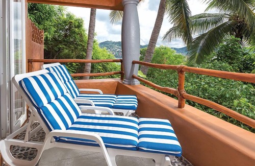 Almacen Resort | Zihuatanejo Resort Hotel